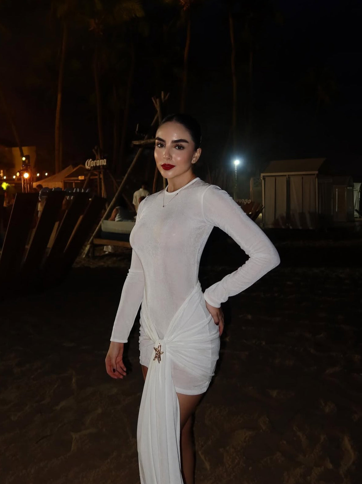 Kleid aus Mesh 